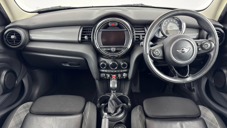 MINI Hatchback 1.5 Cooper 5dr Petrol Hatchback